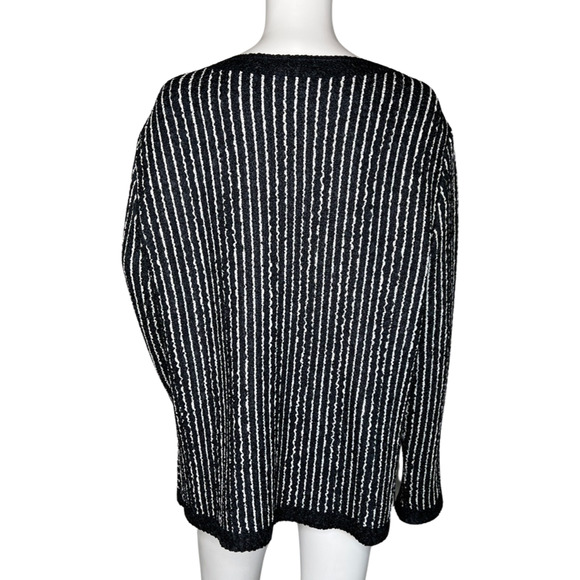 Chicos Sweater Womens Large 2 Black White Stripe Crinkle Cardigan Career Travel - Picture 4 of 8